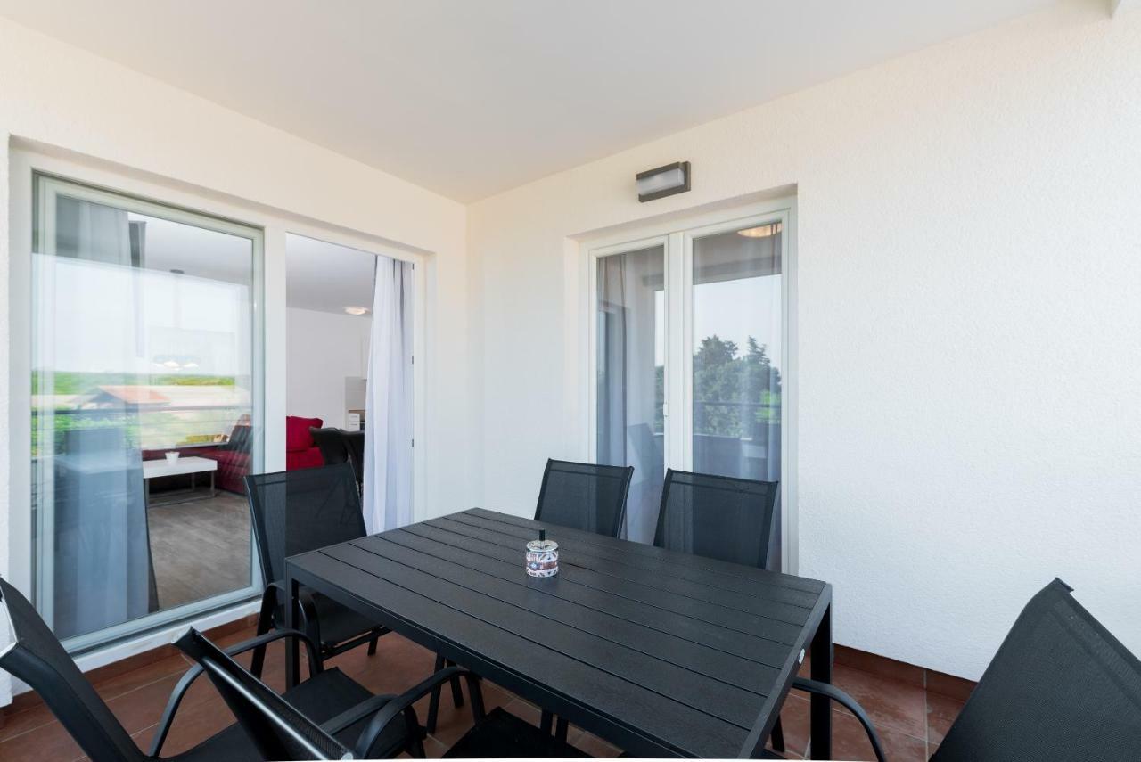 Villa Anja 2Nd Floor Перой Экстерьер фото