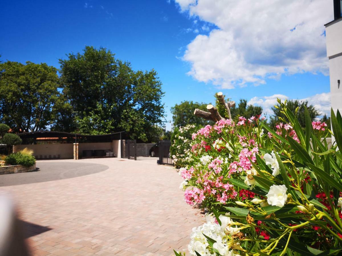 Villa Anja 2Nd Floor Перой Экстерьер фото