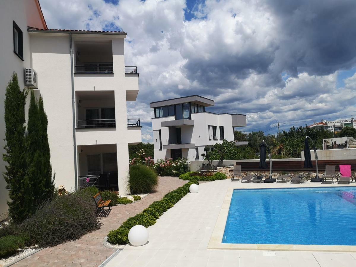 Villa Anja 2Nd Floor Перой Экстерьер фото